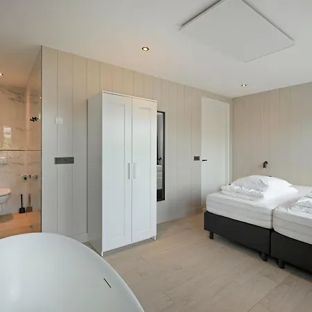 New! Brasa Aan Zee
